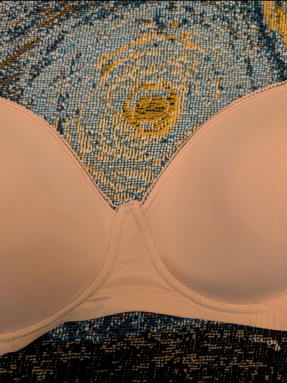 Wonderbra - Picture 2 of 5